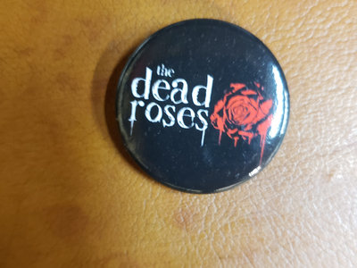Dead Roses Button main photo