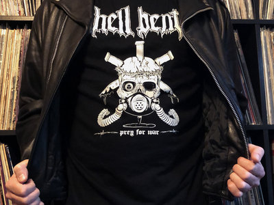hell bent "Prey for War" T-Shirt main photo