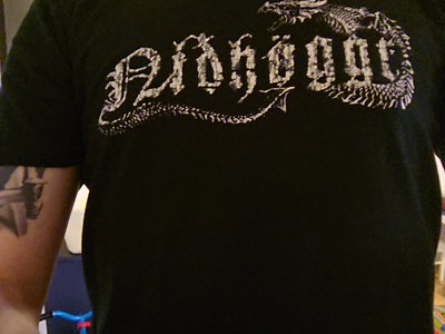 Logo/ dragon t-shirt main photo