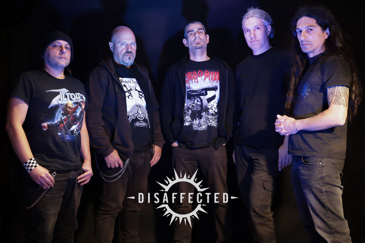 Vast | Disaffected