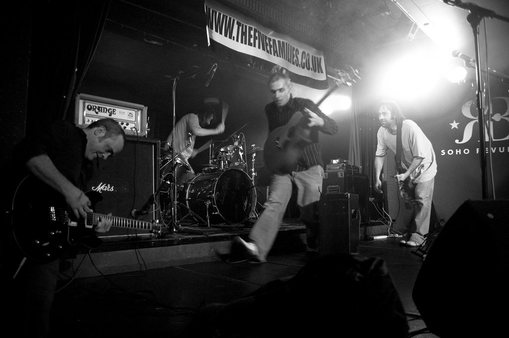 The Quiver Rattles Shabby Rogue