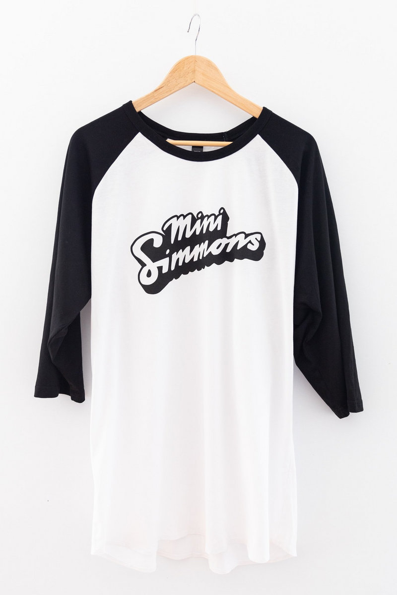 raglan band shirt