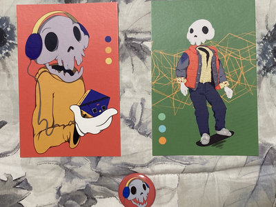 2 Skull Postcards & 1 Skull Pin main photo