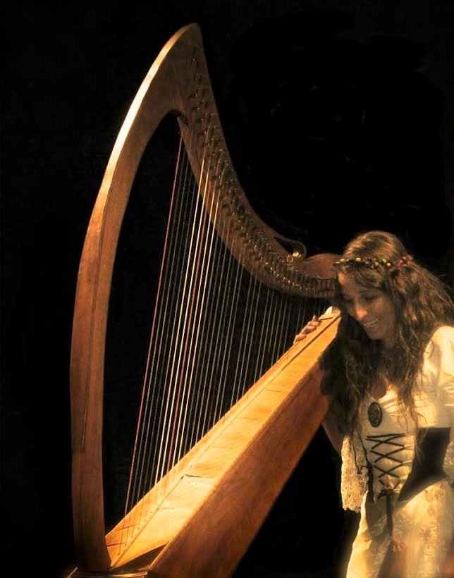 The Versatile Celtic Harp | Cynthia Valenzuela