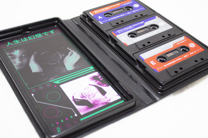 人生は幻想です | M y s t e r yミステリー & desert sand feels warm