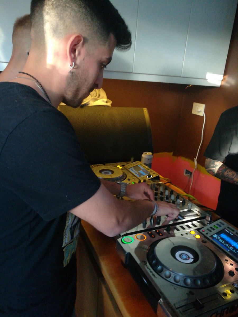 Knowledge | Nahuel Diaz