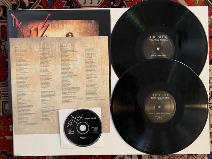The Slits ‎– Trapped Animal 2LP レコード 美品 The Slits ‎– Trapped Animal 2LP レコード 美品