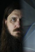 Justin Wells photo