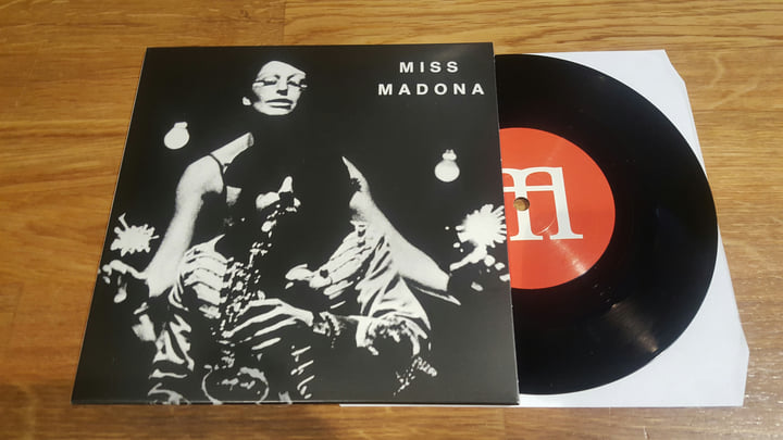Le Théâtre Du Chêne Noir / Miss Madona Miss Madona | Le Théâtre du Chêne Noir | Souffle Continu Records