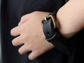 Buckle leather bracelet photo 