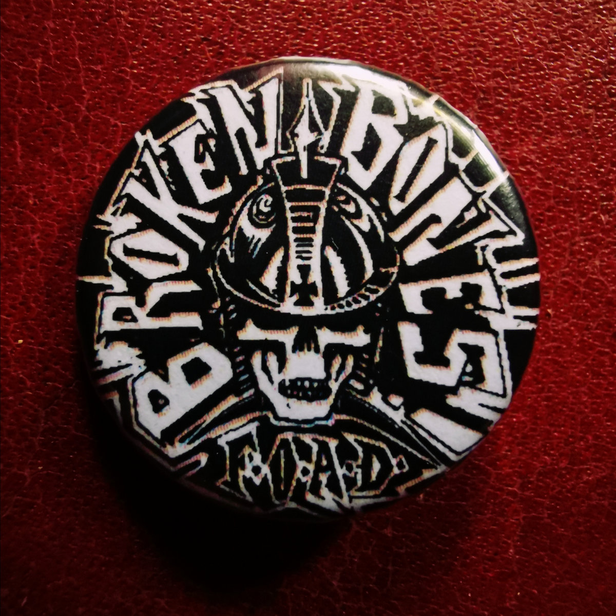 BROKEN BONES FOAD SKULL 25MM BADGE BUTTON | BROKEN BONES