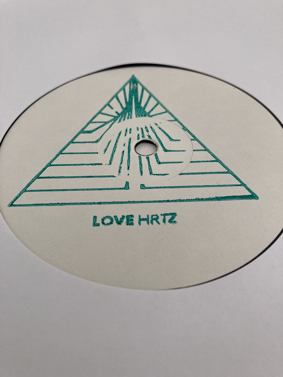 LoveHrtz / LoveHrtz Vol. 3 LoveHrtz / LoveHrtz Vol. 3