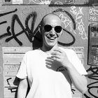 tom esselle thumbnail