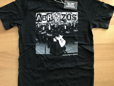 Abrazos T-shirt main photo