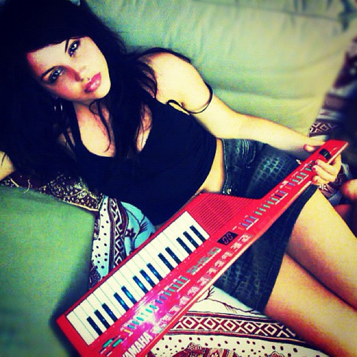 Memorabilia! Helalyn Flowers' autographed ultra rare keytar