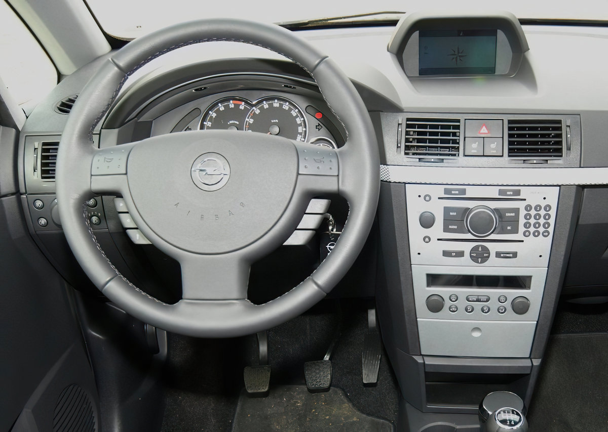 Opel Meriva 2003 mini MPV minivan multi purpose vehicle photo detail