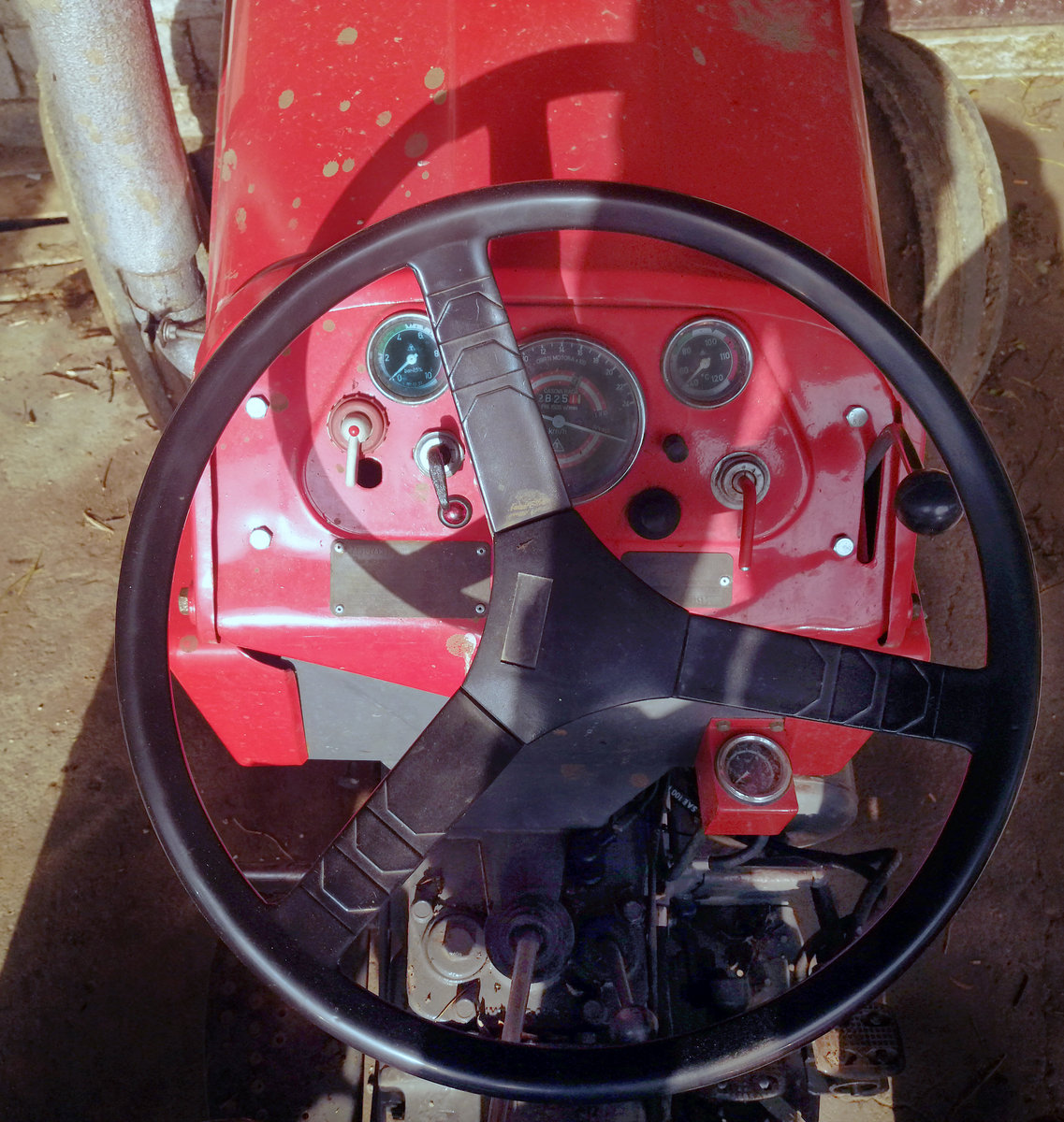 IMT 558 1976 tractor photo detail