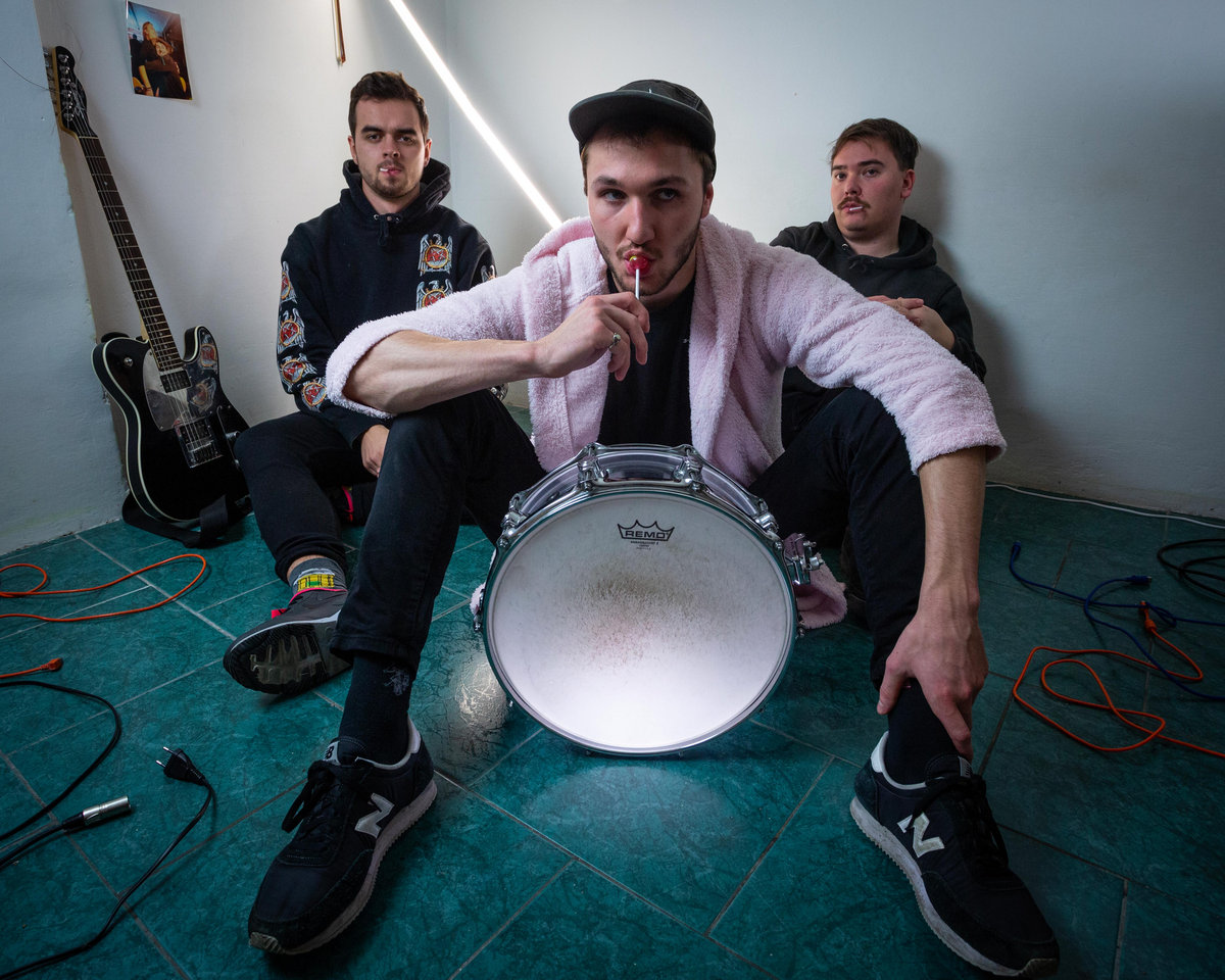 Paint Me Red Paint Me Red