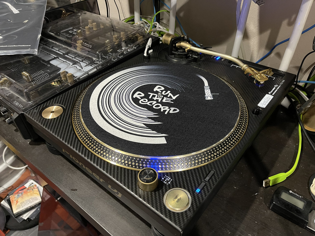 RUN THE RECORD SCRATCH SLIPMATS Jay Midnight