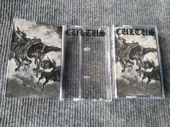 Gezeteld in zegeruïnen | Cultus | Heidens Hart Records