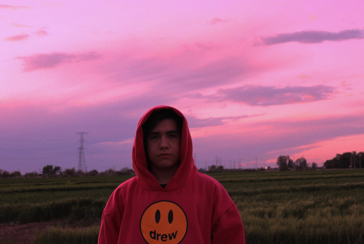 alone-isaac-dominguez