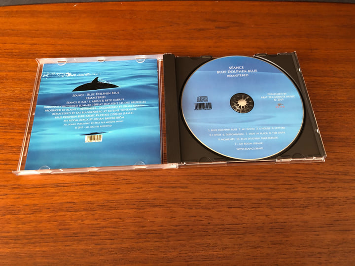 Blue Dolphin Blue (Remaster) | Séance
