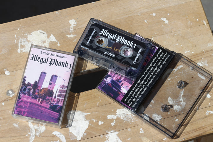 AMS004 : ILLEGAL PHONK 1 | À Moitié Sourd