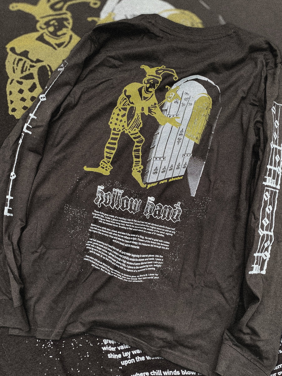 SECRET DREAMIN' STONE T-shirt Pacsun Velvet Dream Rhinestone