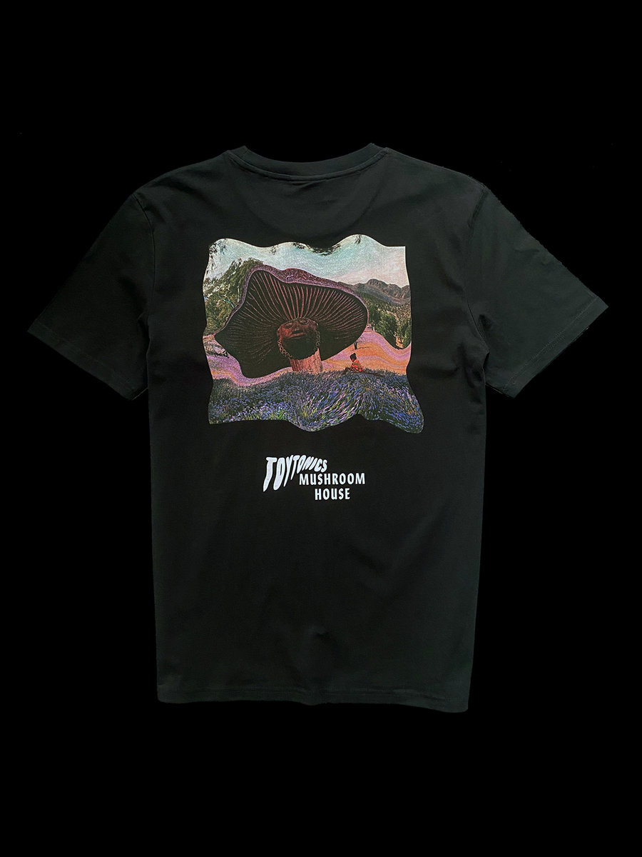 Mushroom House T-Shirt - black 