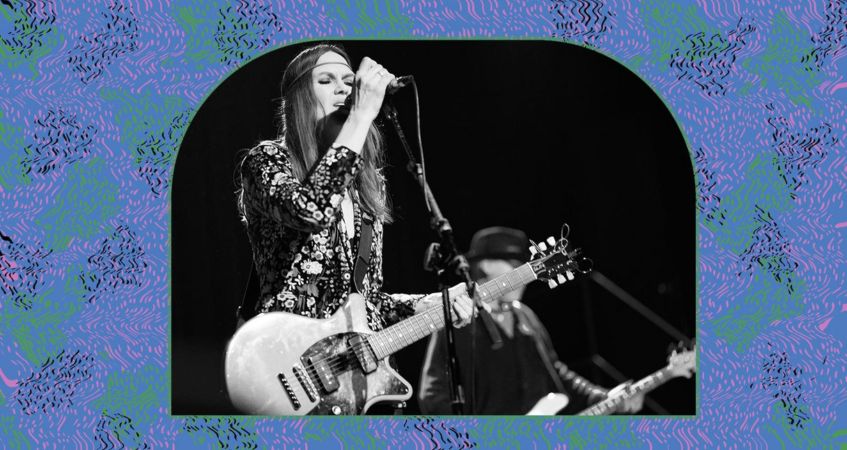Juliana Hatfield Explores American Violence On "Blood" - Vimarsana News