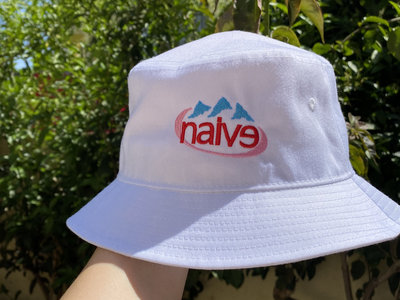 naive embroidered bucket hat - white main photo
