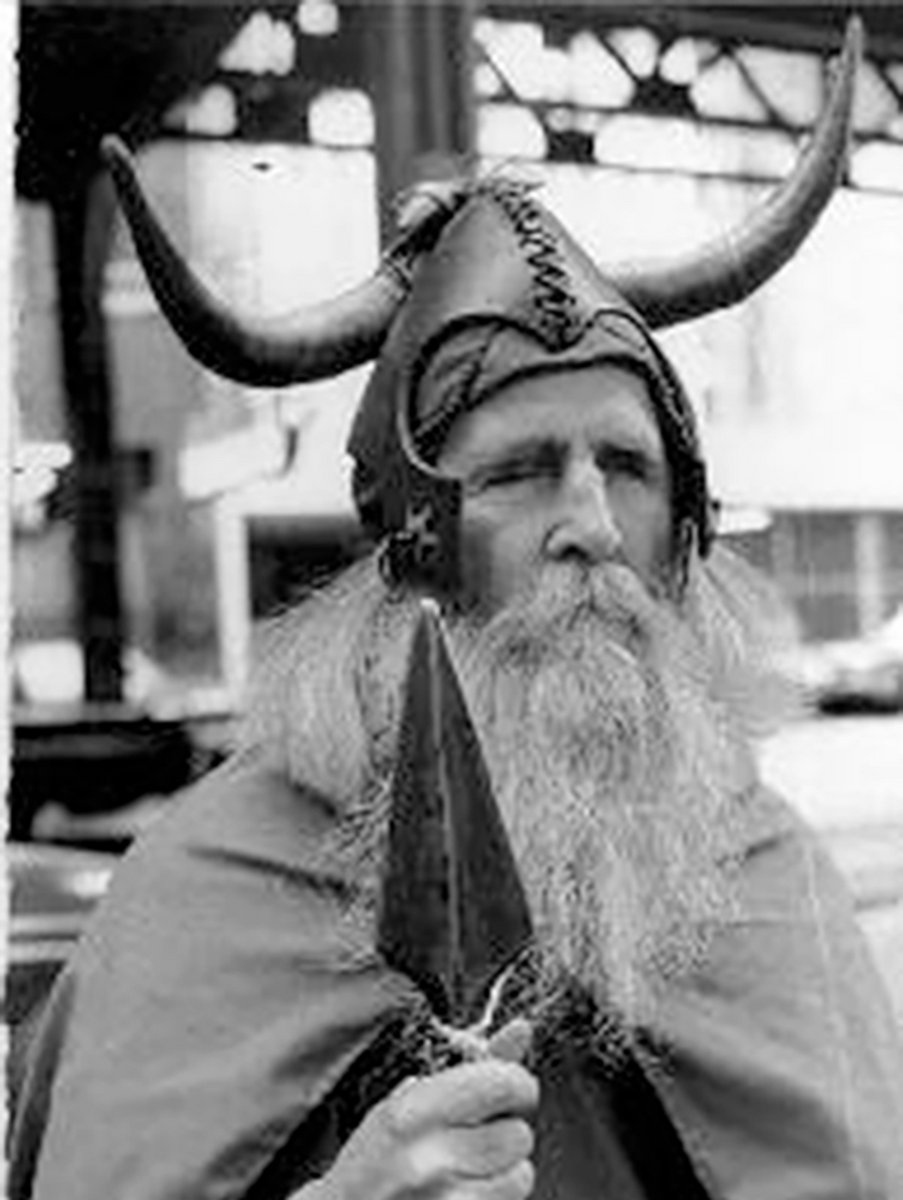 Moondog (aka Louis Hardin): Round The World Of Sound