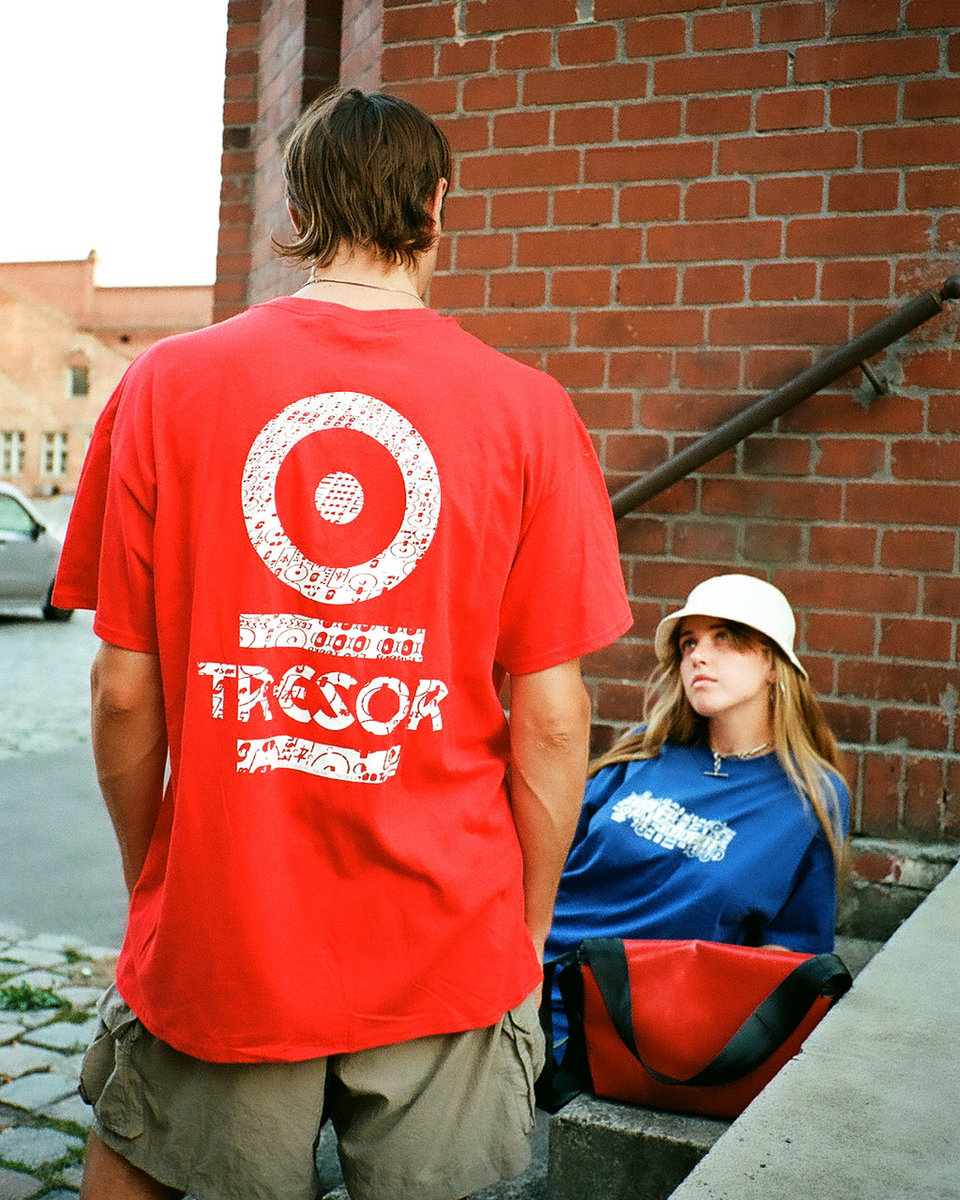 T-SHIRT (RED) – LNS & DJ Sotofett TRESOR.323 | DJ Sotofett