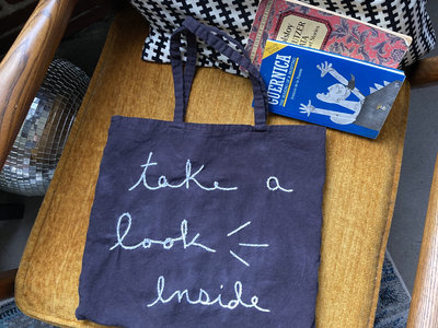 "Take a Look Inside" Everyday Bag main photo