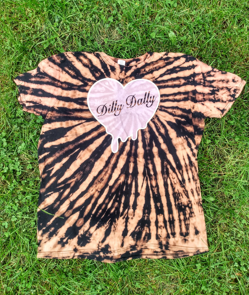 heart tie dye t shirt