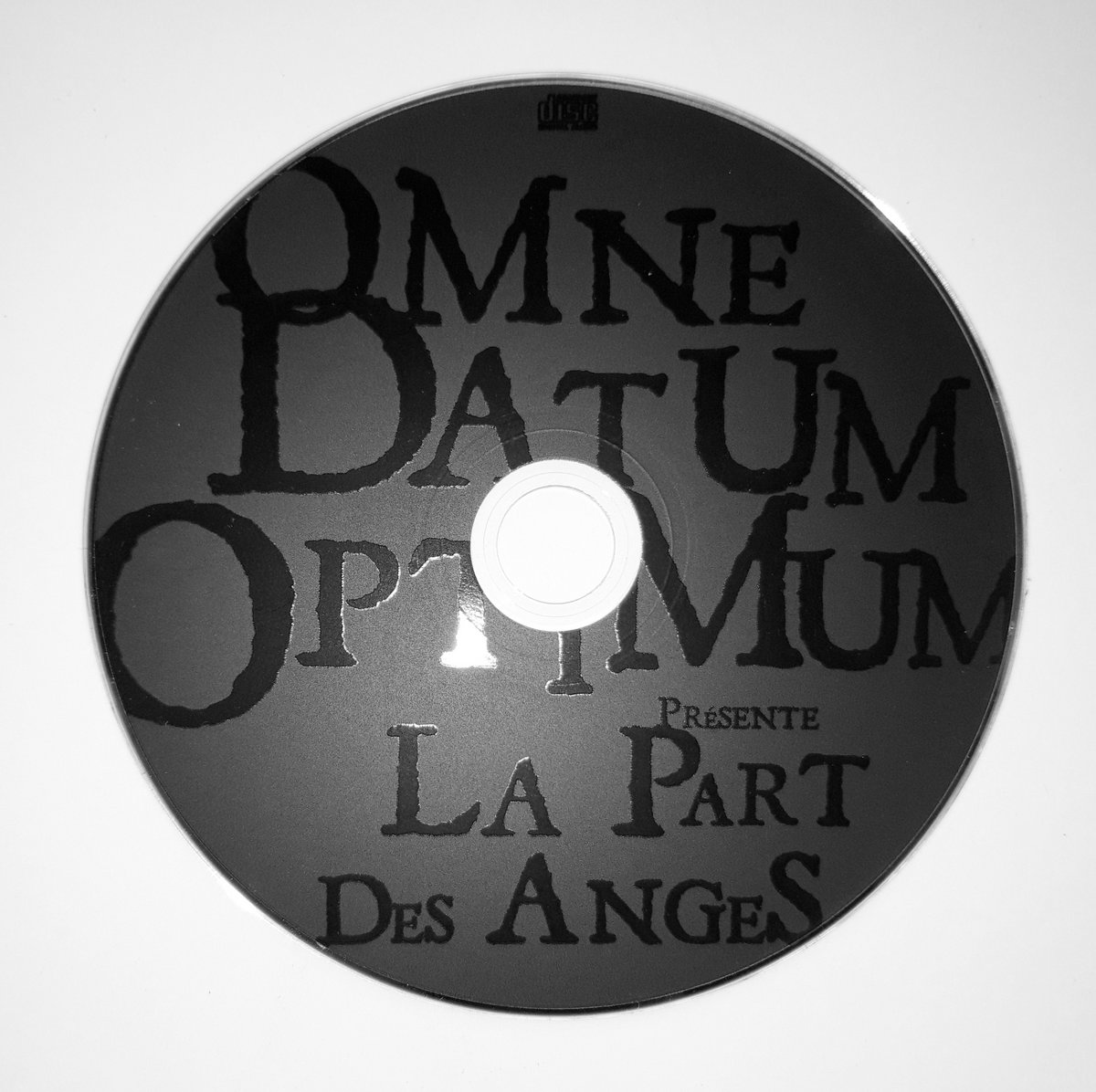 LA PART DES ANGES OMNE DATUM OPTIMUM