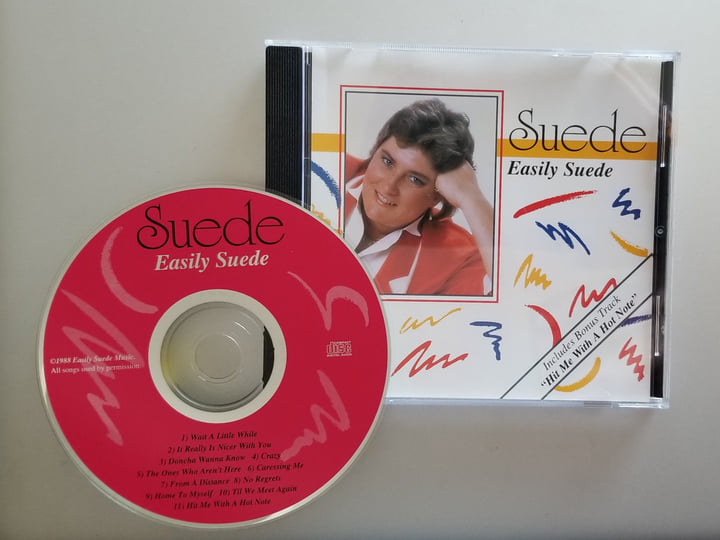 Easily Suede | Suede