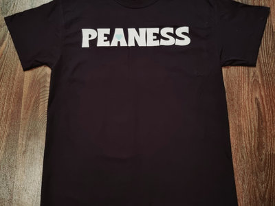 Peaness Logo T-shirt With Heart Detail (Black) main photo