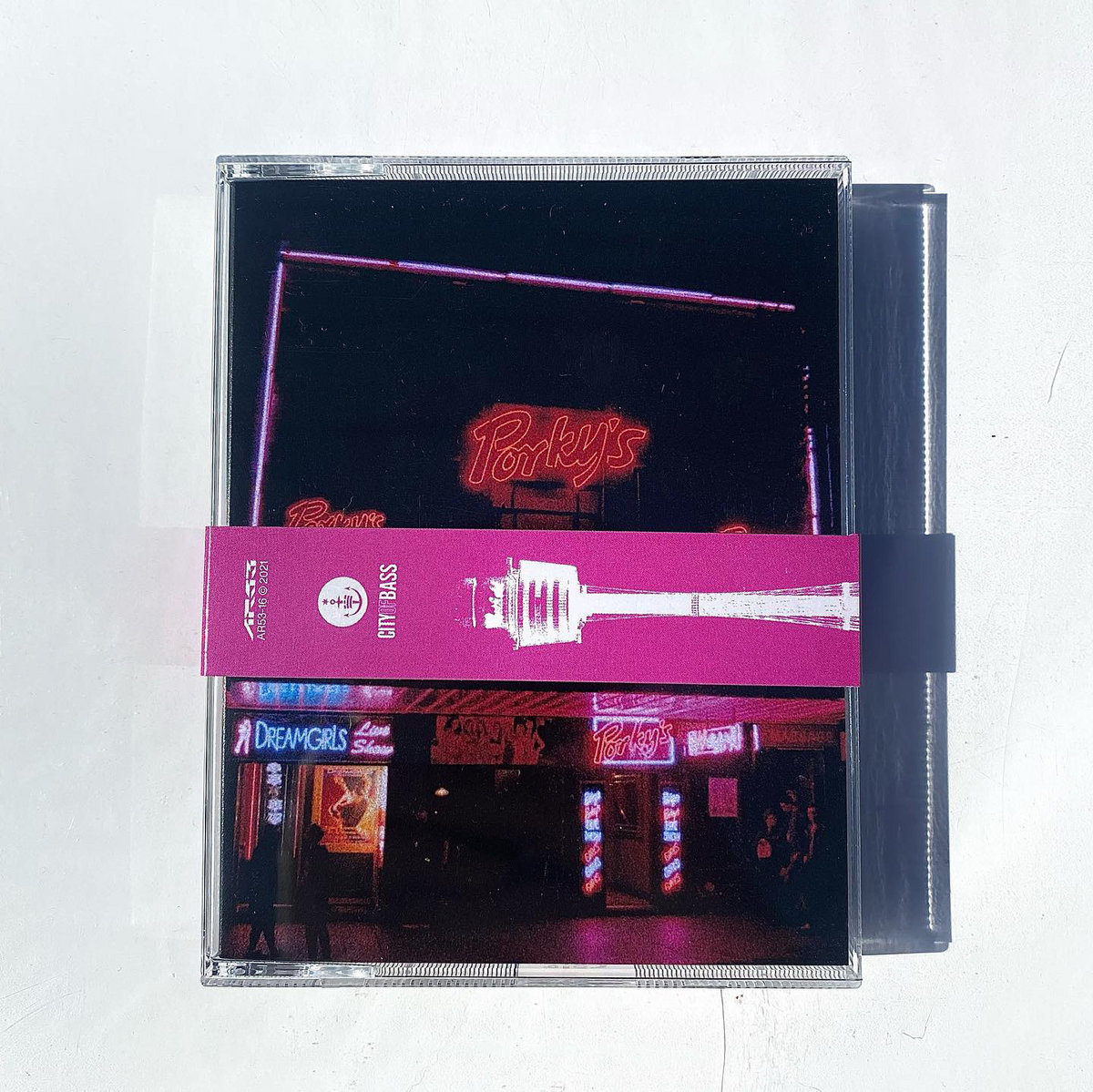 Sydney Bass Deluxe Edition 3NDLES5 and Crazymike