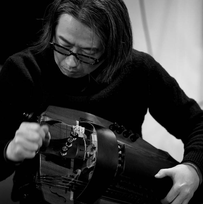 Music | TOMO (hurdy gurdy / vielle à roue)