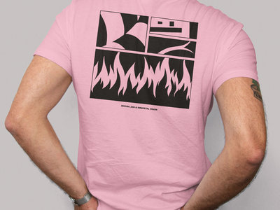 Screens Pink T-Shirt! main photo
