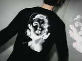 Marilyn | Longsleeve T-shirt in Black photo 