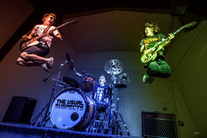 The Usual Suspects — Photo · live_stage