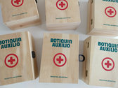 Box "B" Botiquin 3cds + 5 cdrs + tshirt + 1 single digital + vitaminas QR + flyers + sign + numbered ltd11 photo 