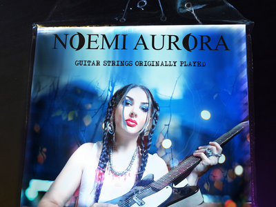 !! Collectible !! Original string set used and signed by Noemi Aurora/Helalyn Flowers main photo