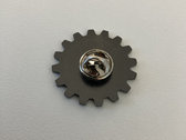 Metal Tasse Cogwheel Pin photo 