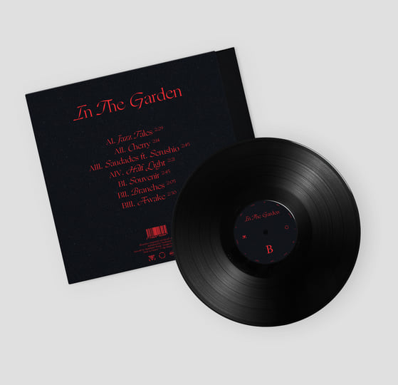 In The Garden | Moderator | Hip Dozer