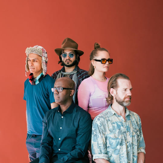 Hold The Light / The New Resistance (DOF0004) | TRUE THINK