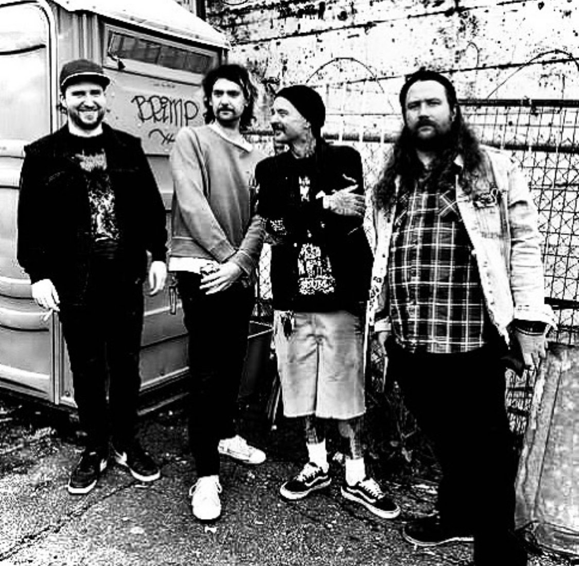 Split W Flash Out Hacked Apart