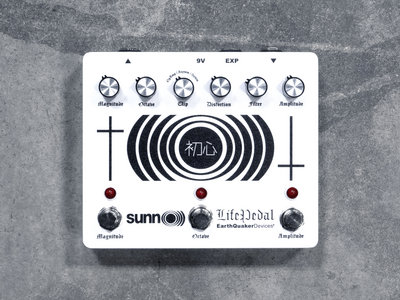 sunn O​)​)​) Life Pedal v3 Octave Distortion + Booster White & Black band exclusive main photo